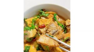 明太鱼炖豆腐最简单做法_明太鱼炖豆腐，滑嫩吸味家常菜