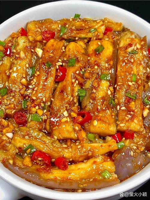 紫茄子的10个简单做法_家常茄子做法多，酱烧糖醋蒜泥样样行！