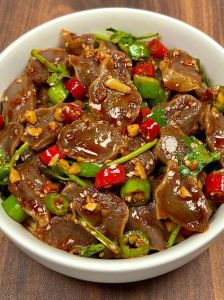 凉拌鸡胗正宗做法_香辣凉拌鸡胗，清爽开胃家常菜！