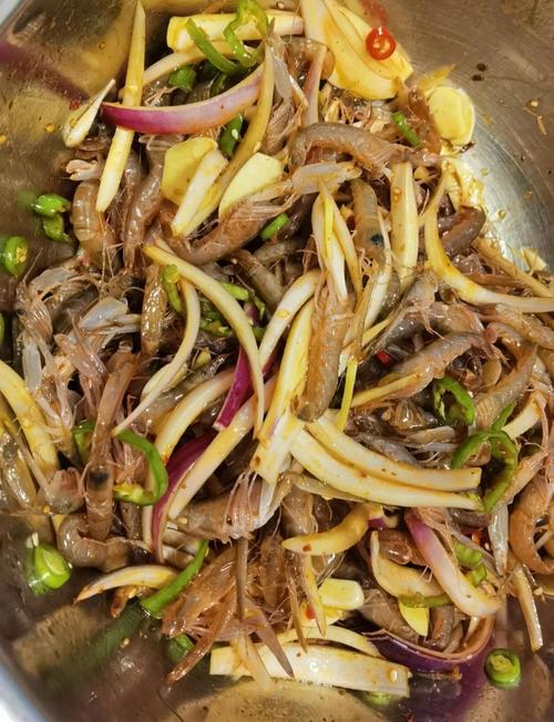 生拌嘎巴虾的做法大全_嘎巴虾生拌,柠檬香菜辣椒,简单美味! 生拌嘎巴虾的做法大全_嘎巴虾生拌,柠檬香菜辣椒,简单美味!