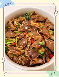 凉拌鸡胗的家常做法大全_脆嫩开胃，简单美味！