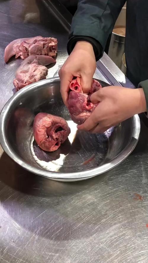 猪心腥味重吗_猪心腥味重？清洗浸泡是关键