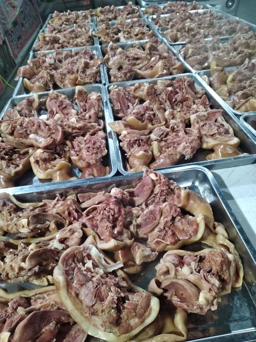 猪肉熟了是什么样子_猪肉带点粉？别慌，70度才够熟！