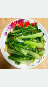 莴笋叶子做法大全_凉拌炒做汤，营养美味常吃！
