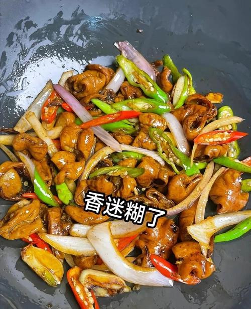 炒大肠的做法_姜蒜葱爆大肠,鲜嫩入味好滋味! 炒大肠的做法_姜蒜葱爆大肠,鲜嫩入味好滋味!