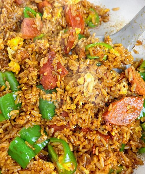 中式火腿炒饭的做法_火腿炒饭,快易做,简单美味! 中式火腿炒饭的做法_火腿炒饭,快易做,简单美味!