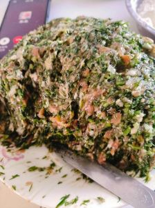 猪肉茴香饺子最佳做法_炸香芝麻盐，北方地道味！