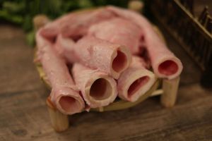 黄喉就是心管吗_黄喉心管怎么选？口感营养大不同