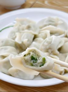 鲅鱼馅饺子的做法_鲅鱼饺子调馅和面技巧，鲜美不破皮！