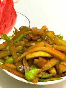西瓜炒肉的最新做法与创意搭配分享