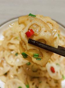 藕炒的脆甜是熟了吗_秋吃藕，炒藕要熟透香甜