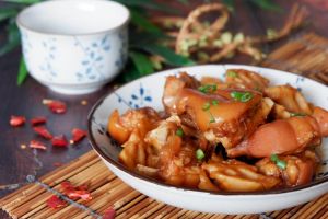 猪手莲藕简单做法_暖心家常菜，慢炖快炖都美味