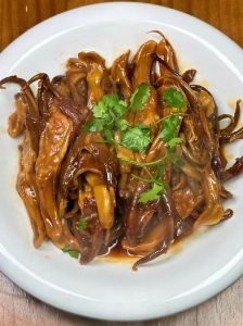 鸭舌为什么要焯水_鸭舌焯水去腥增味，把握时间别变老