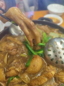 煲仔鹅的家常做法_选子鹅，做法详解