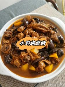 炖小鸡用不用焯水_小鸡炖不焯水？试试泡水加煸炒，鲜嫩不腥味更浓！