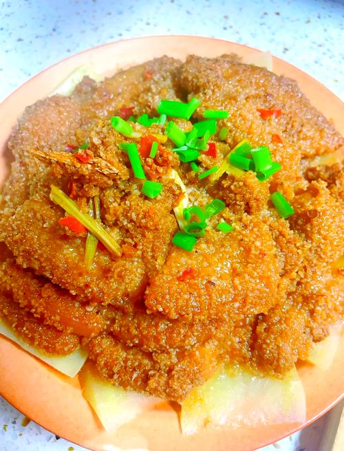 家庭自制蒸肉米粉做法_自制蒸肉米粉，香脆入味，简单易学！