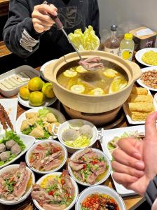 腊羊肉火锅的做法大全_薄切入味，麻辣鲜香自选！