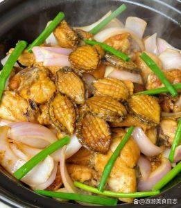 粤菜鲍鱼焖鸡的做法大全_鲜嫩鸡肉配醇厚鲍鱼，家常美味！